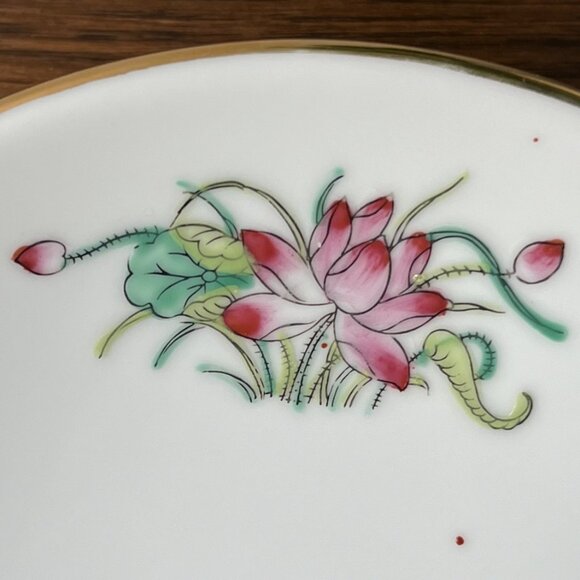 Pedestal Serving Dish "Lotus Inn" Restaurant Ware by Y.T (Yuet Tung), Hong Kong - Picture 6 of 12